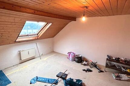 2 ZkDB Wohnung im DG zu vermieten ab 1.3.2026 2 zimmer