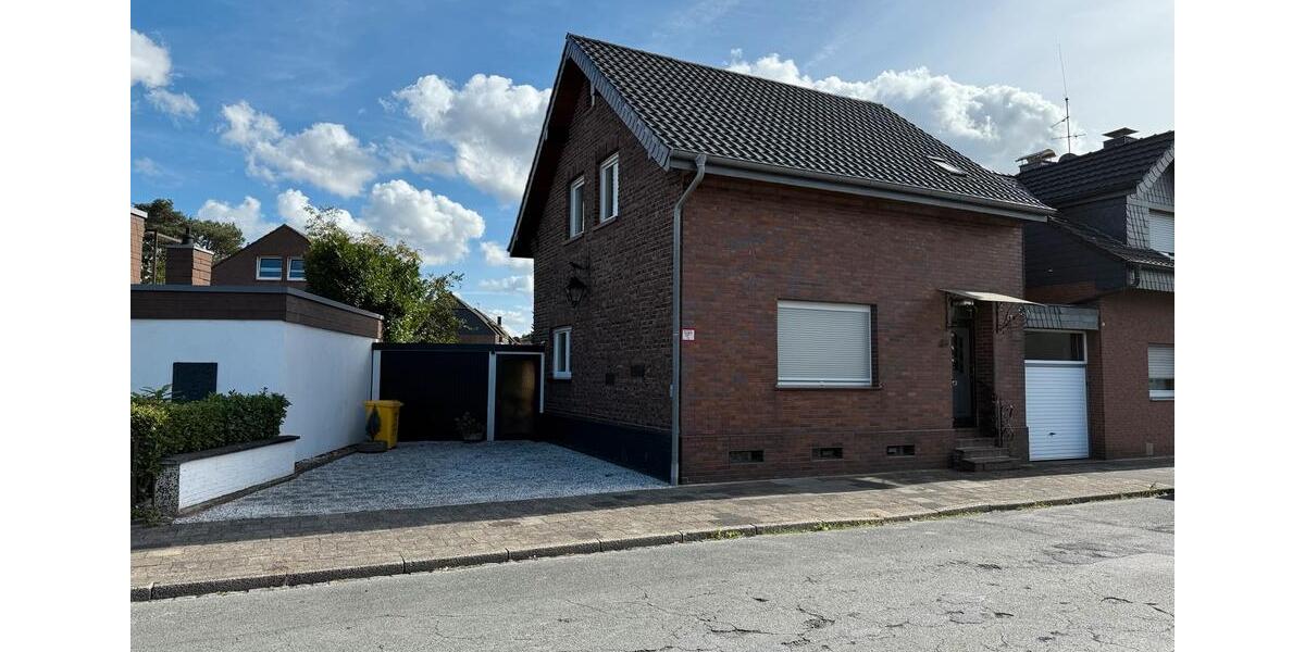 Freistehendes Einfamilienhaus mit Anliegerwohnung 5 zimmer