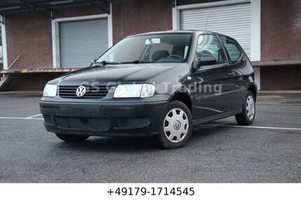 VW Polo 143.744 km 890 &euro; Düsseldorf 40589