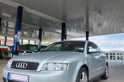 Audi A4 129.900 km 5.900 &euro; Essen 45128