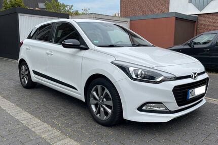 Hyundai i20 166.000 km 7.950 € Moers 47443