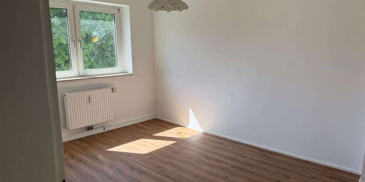 Etagenwohnung Bottrop Stadtmitte - 2 Zimmer, 48 m&sup2;, 480&euro; | Angebot:26383806
