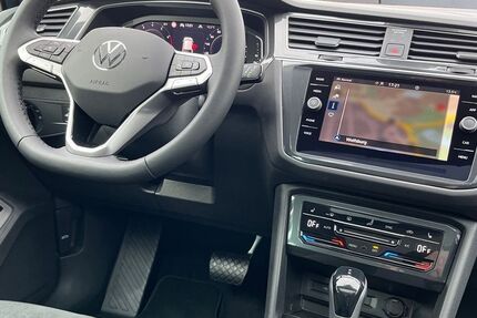 VW Tiguan 12.900 km 32.500 € Moers 47441