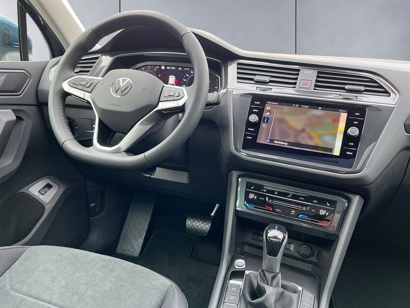 VW Tiguan 12.900 km 32.500 € Moers 47441