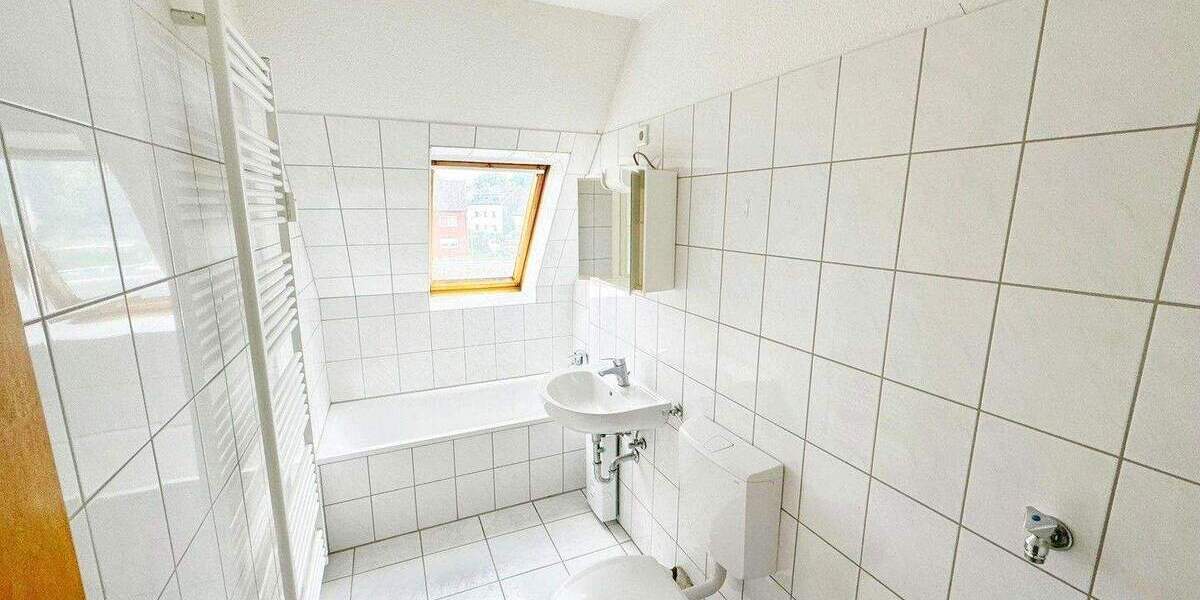 Etagenwohnung Herne Wanne - 3 Zimmer, 80 m&sup2;, 580&euro; | Angebot:25112317