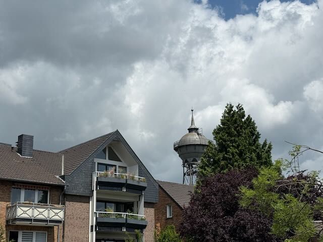 Provisionsfrei* Lage, Lage, Lage: möblierte 2-Z.-Wohnung mit Loggia & Weitblick in Meerbusch - 2- Meerbusch Lank-Latum | Angebot:27287410