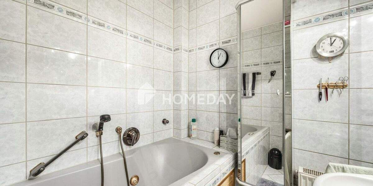 Reihenmittelhaus Ratingen Breitscheid - 5 Zimmer, 128 m&sup2;, 489.000&euro; | Angebot:24917762