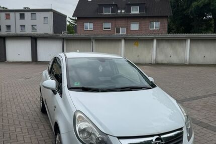 Opel Corsa 147.000 km 2.799 &euro; Duisburg 47178