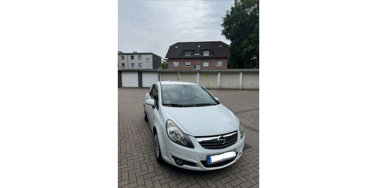 Opel Corsa 147.000 km 2.799 &euro; Duisburg 47178