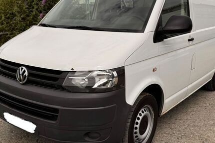 VW T5 Transporter 335.000 km 6.200 &euro; Düsseldorf 40549