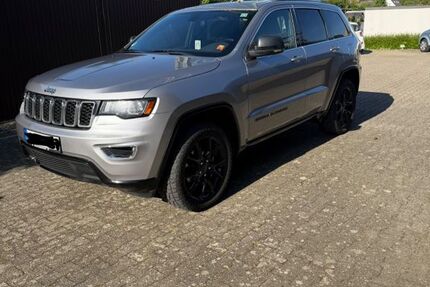 Jeep Grand Cherokee 132.000 km 20.999 &euro; Düsseldorf 40221