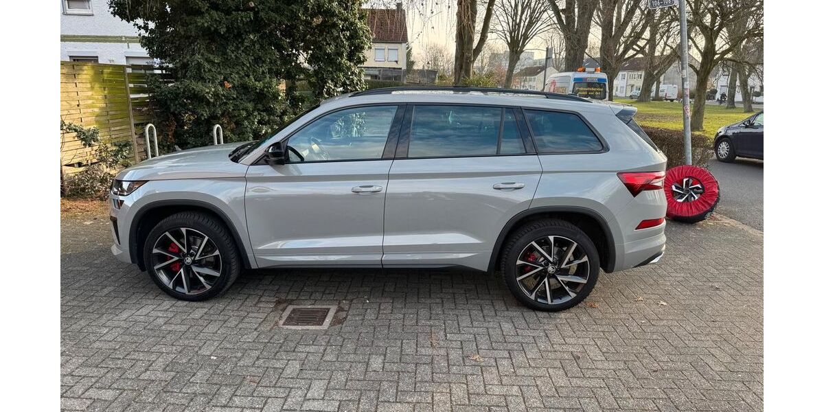 Skoda Kodiaq 17.900 km 44.500 &euro; Düsseldorf 40472