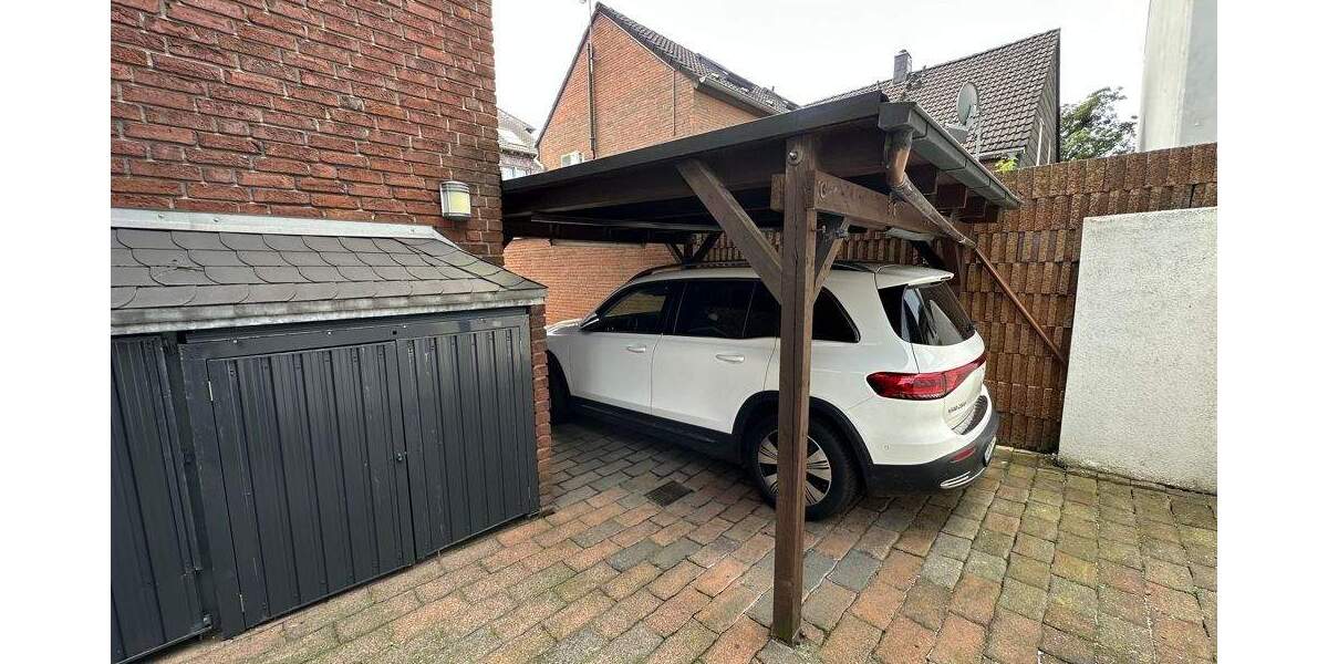 Modernisiertes Zweifamilienhaus mit großer Eigentümerwohnung in Alt-Hamborn! 6 zimmer