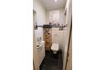 Wohnung im Reihenhausstil mit eigenem Eingang, Garten und Garage