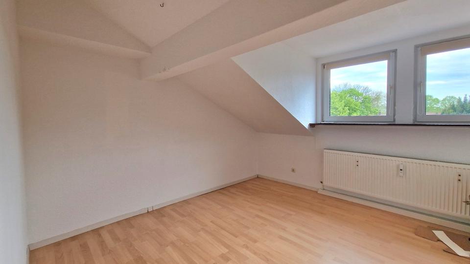 Dachgeschoßwohnung Bochum Bochum-Mitte - 3 Zimmer, 45 m&sup2;, 499&euro; | Angebot:26403722