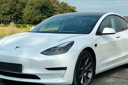Tesla Model 3 85.300 km 27.990 &euro; Neukirchen-Vluyn 47506