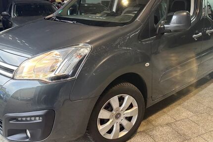Citroen Berlingo 140.300 km 5.990 &euro; Duisburg 47059
