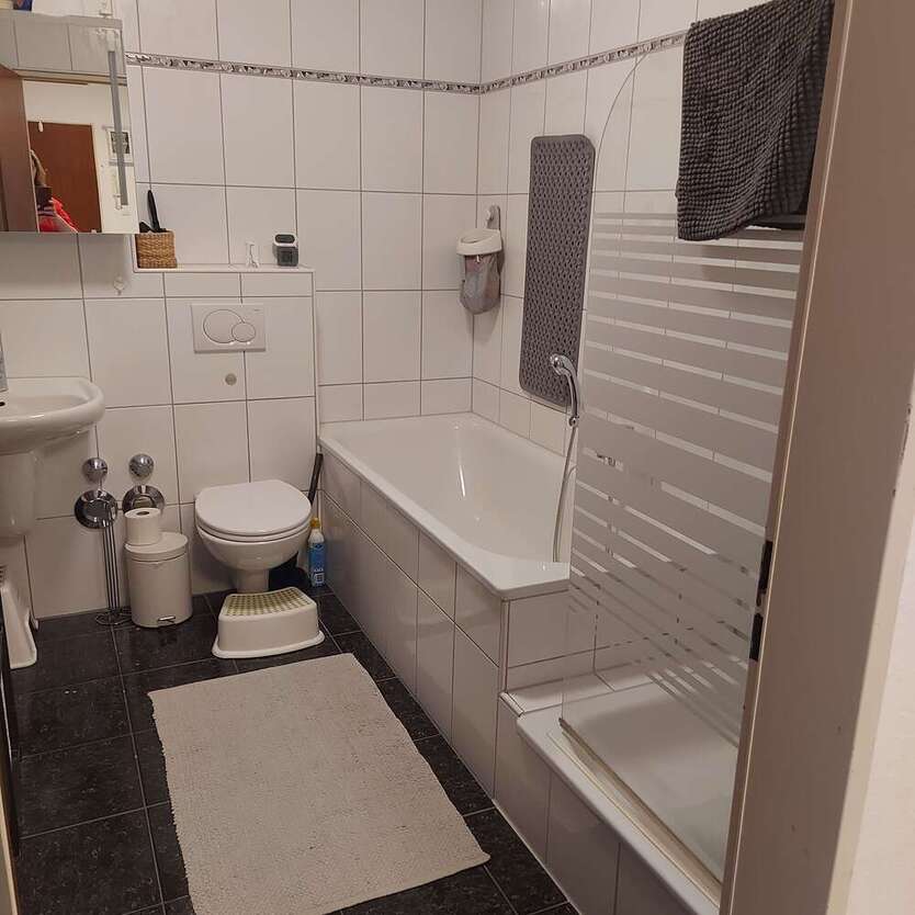 Wohnung zum Mieten in Duisburg 600 € 80.91 m²