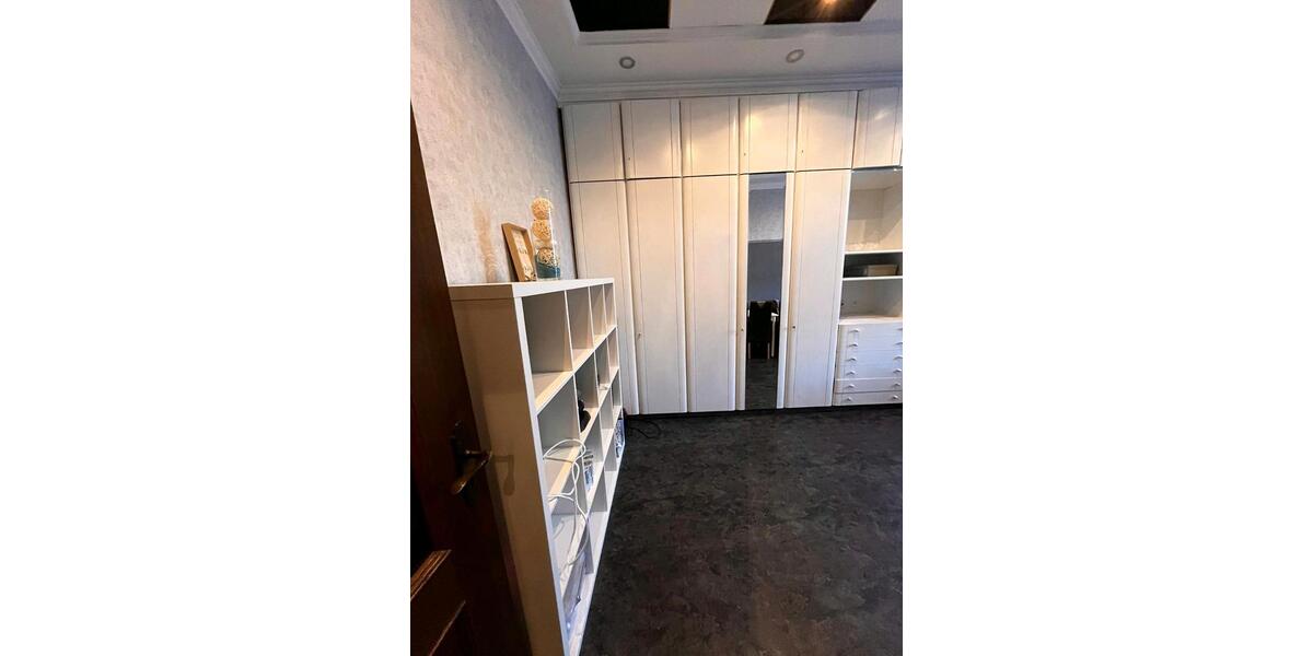 Etagenwohnung Duisburg Hamborn - 4 Zimmer, 103 m&sup2;, 145.000&euro; | Angebot:25396807