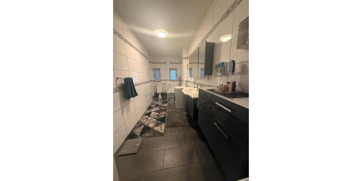 Mehrfamilienhaus, Wohnhaus Duisburg Hamborn - 10 Zimmer, 245 m&sup2;, 350.000&euro; | Angebot:25625233