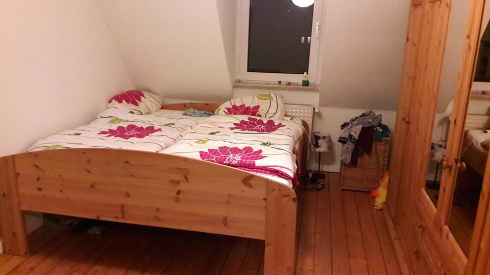 Dachgeschoßwohnung Recklinghausen - 4.5 Zimmer, 93 m&sup2;, 229.000&euro; | Angebot:27113674
