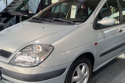 Renault Scenic 147.000 km 2.990 &euro; Rheinberg 47495