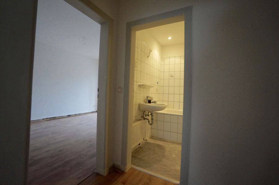 Schöne 3 Zimmer Wohnung im gepflegten Haus ! 3 zimmer