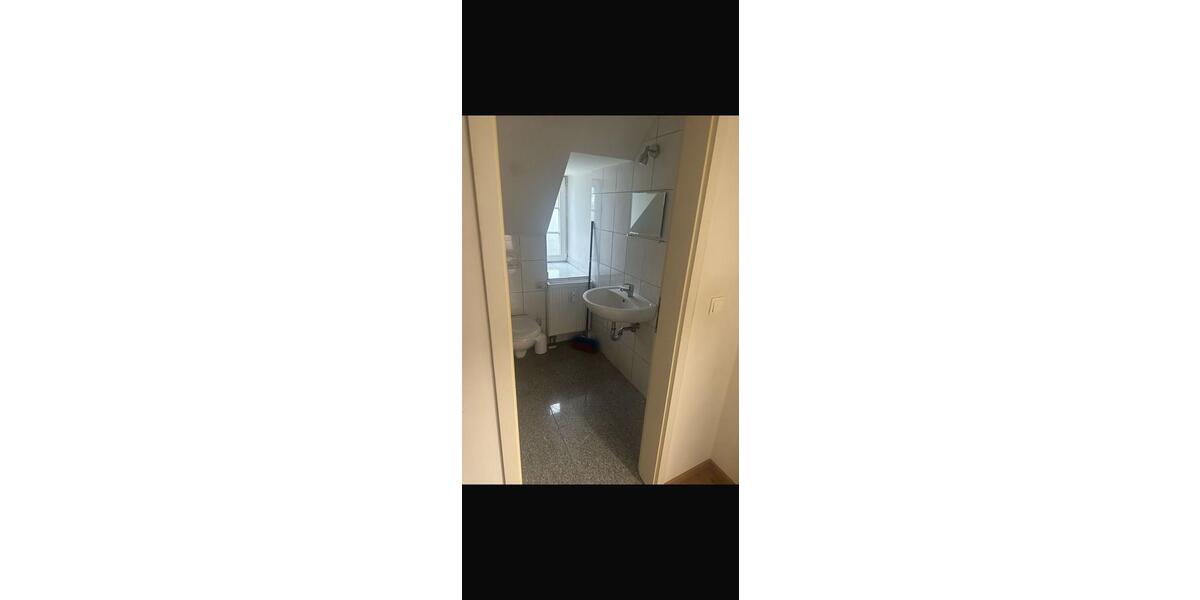 Dachgeschoss Wohnung 2 zimmer