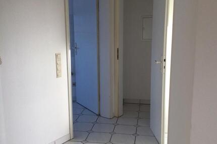 Wohnung Krefeld Cracau - 2.5 Zimmer, 65 m&sup2;, 560&euro; | Angebot:25420402