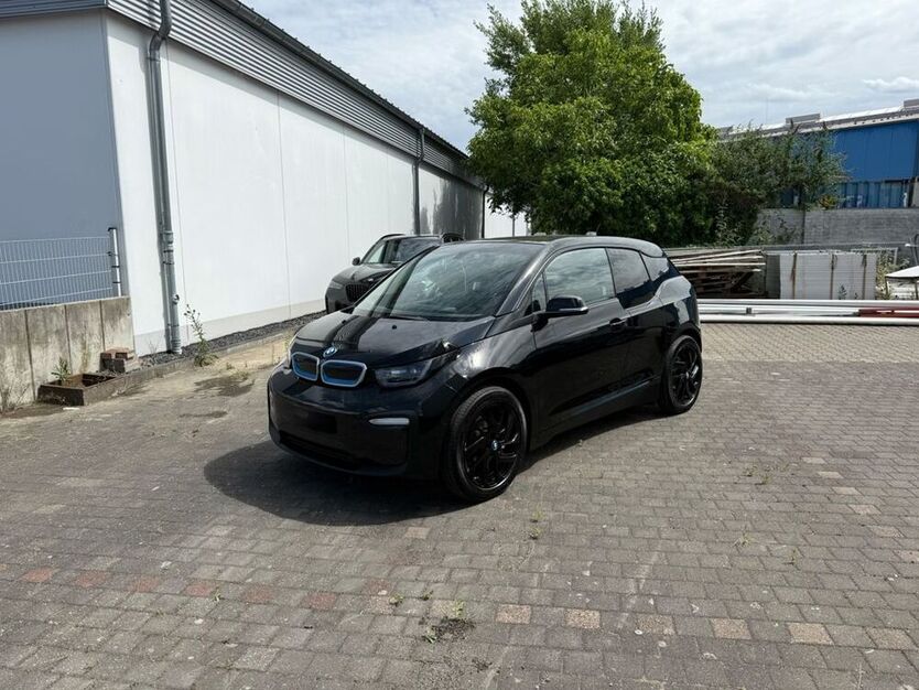 i3