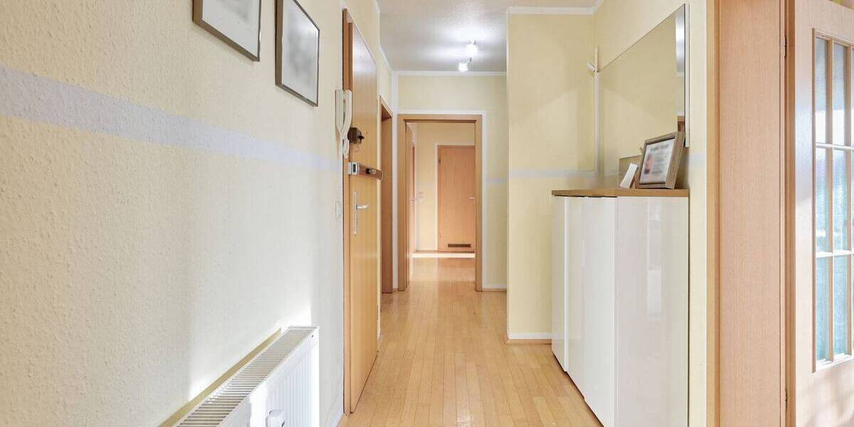 Etagenwohnung Duisburg Neudorf-Süd - 3 Zimmer, 77 m&sup2;, 159.000&euro; | Angebot:26891484
