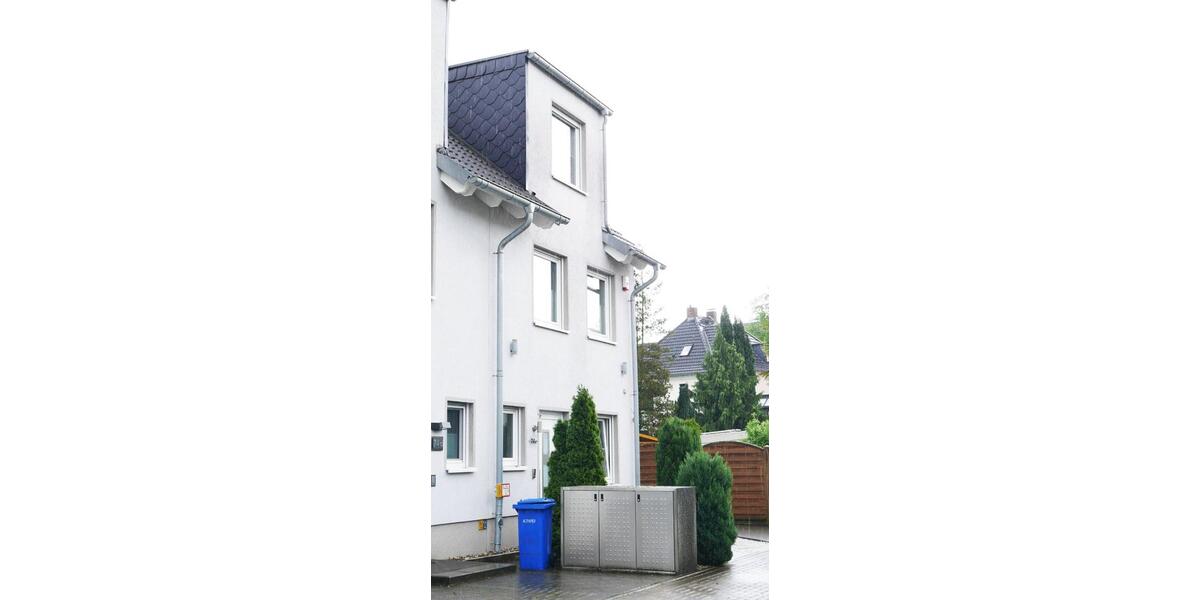 Doppelhaushälfte Essen Stadtbezirk V - 5 Zimmer, 133 m&sup2;, 2.150&euro; | Angebot:25422427