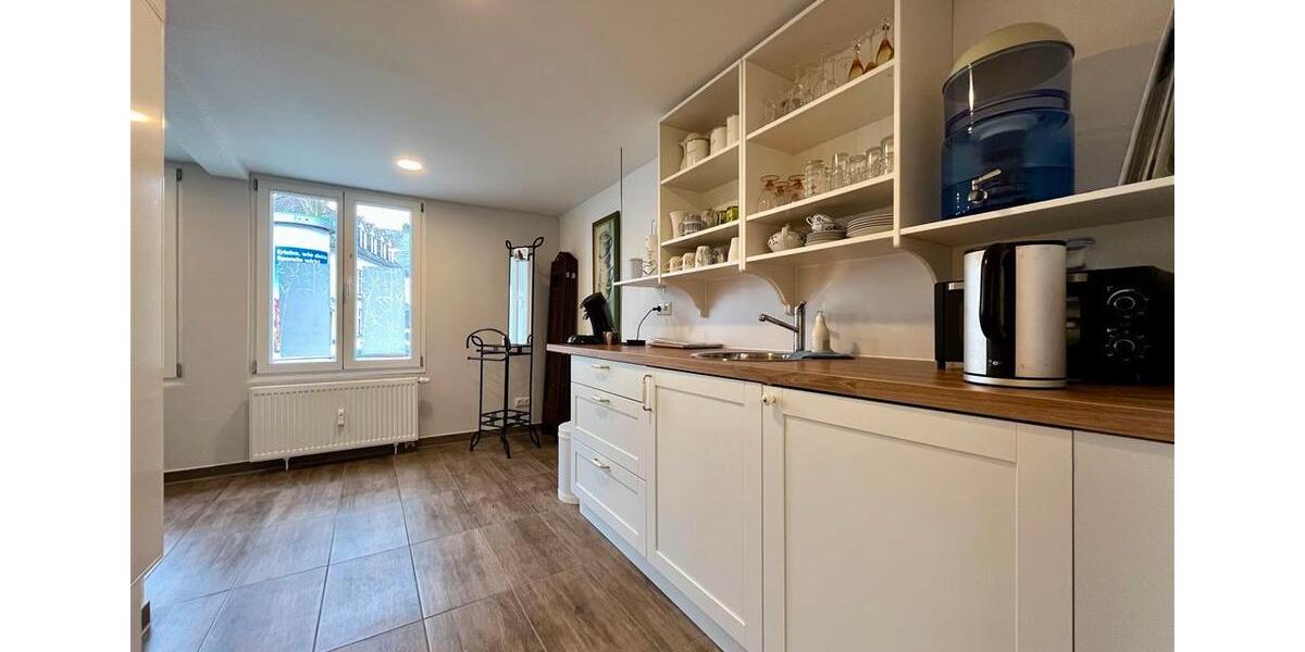 Historischer Charme in Toplage – Ihre attraktive Ladenfläche in Velbert-Langenberg zimmer