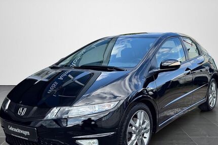 Honda Civic 135.000 km 6.490 &euro; Oberhausen 46045