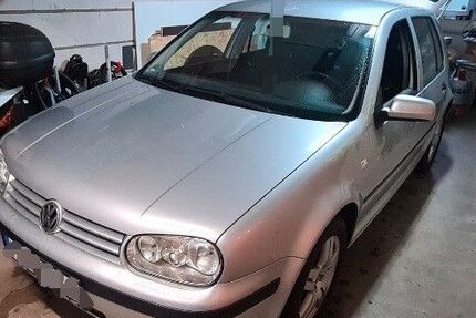 VW Golf 200.600 km 600 &euro; Alpen 46519