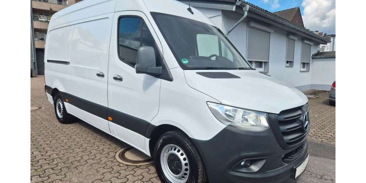 Mercedes-Benz Sprinter 177.000 km 20.990 &euro; Düsseldorf 40591