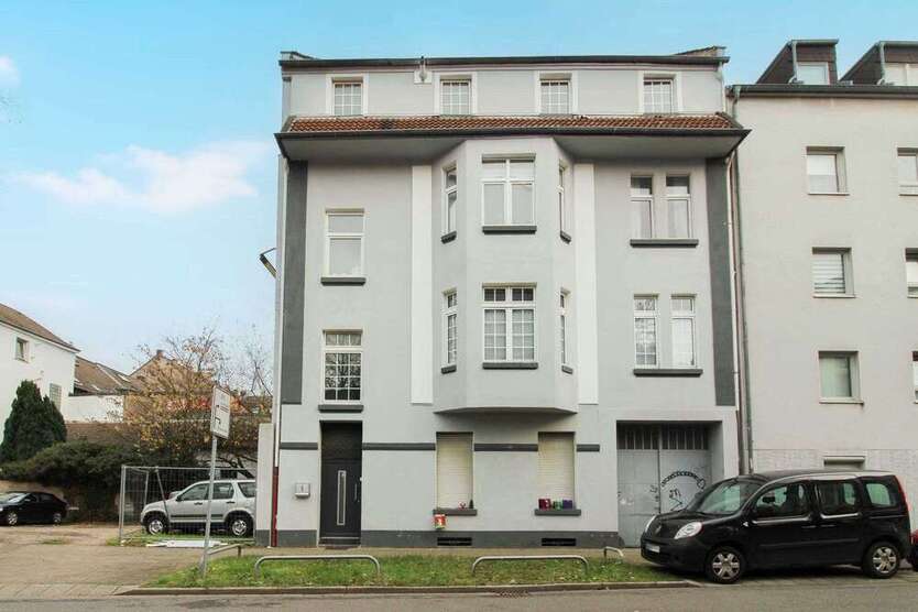 Wohnung zum Kaufen in Krefeld 179.000 € 127.74 m²