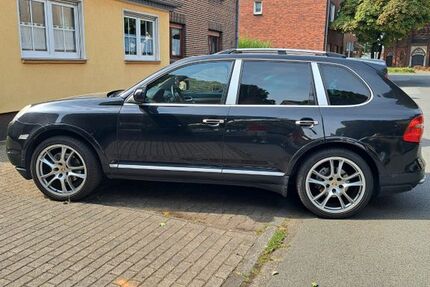 Porsche Cayenne 147.950 km 14.250 &euro; Duisburg 47179