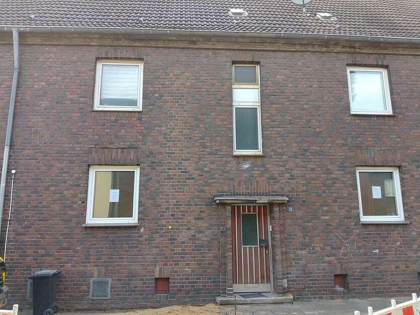 Haus zum Kaufen in Duisburg 280.000 € 160 m²