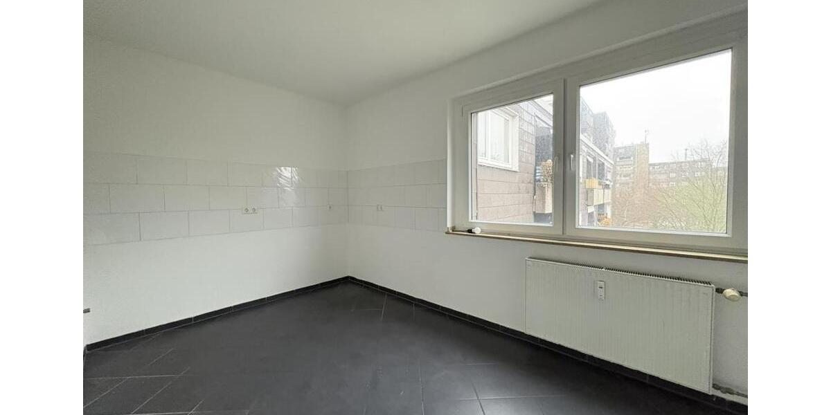 ++schöne 3 Zimmer Wohnung mit Balkon++ 3 zimmer