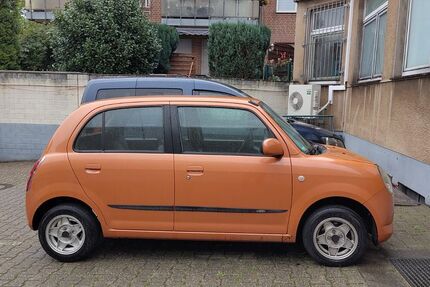 Daihatsu TREVIS 89.500 km 3.300 &euro; Duisburg 47167