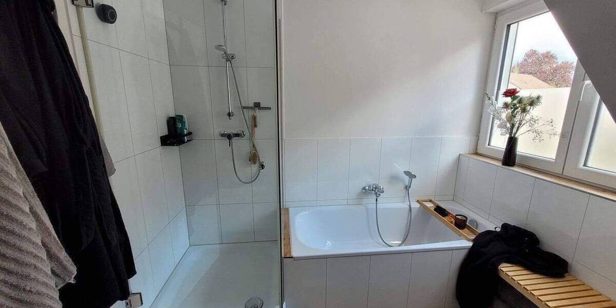 Etagenwohnung Rheinberg - 2 Zimmer, 75 m&sup2;, 840&euro; | Angebot:26903795