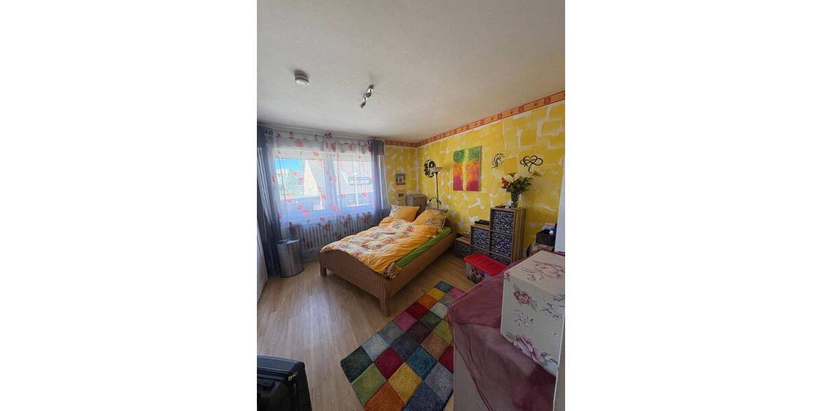 Etagenwohnung Krefeld Oppum - 2 Zimmer, 89 m&sup2;, 950&euro; | Angebot:26244926