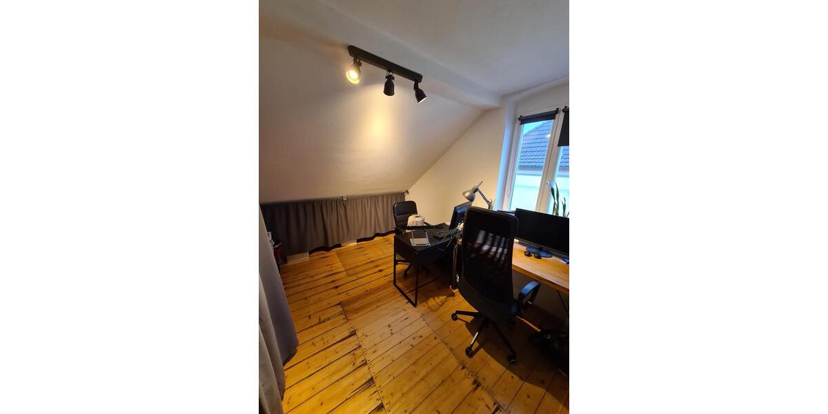 Dachgeschoßwohnung Herne - 2 Zimmer, 88 m&sup2;, 1.004&euro; | Angebot:25417325