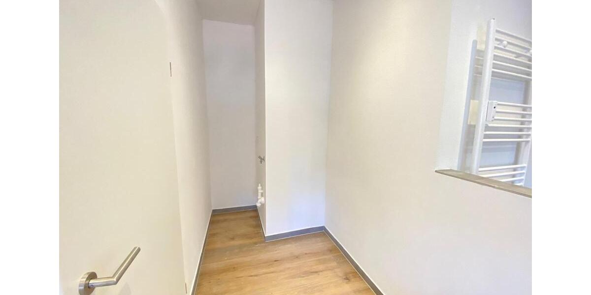 Tolle Dachgeschoss-Wohnung inkl. Terrasse und Einbauküche 3.5 zimmer