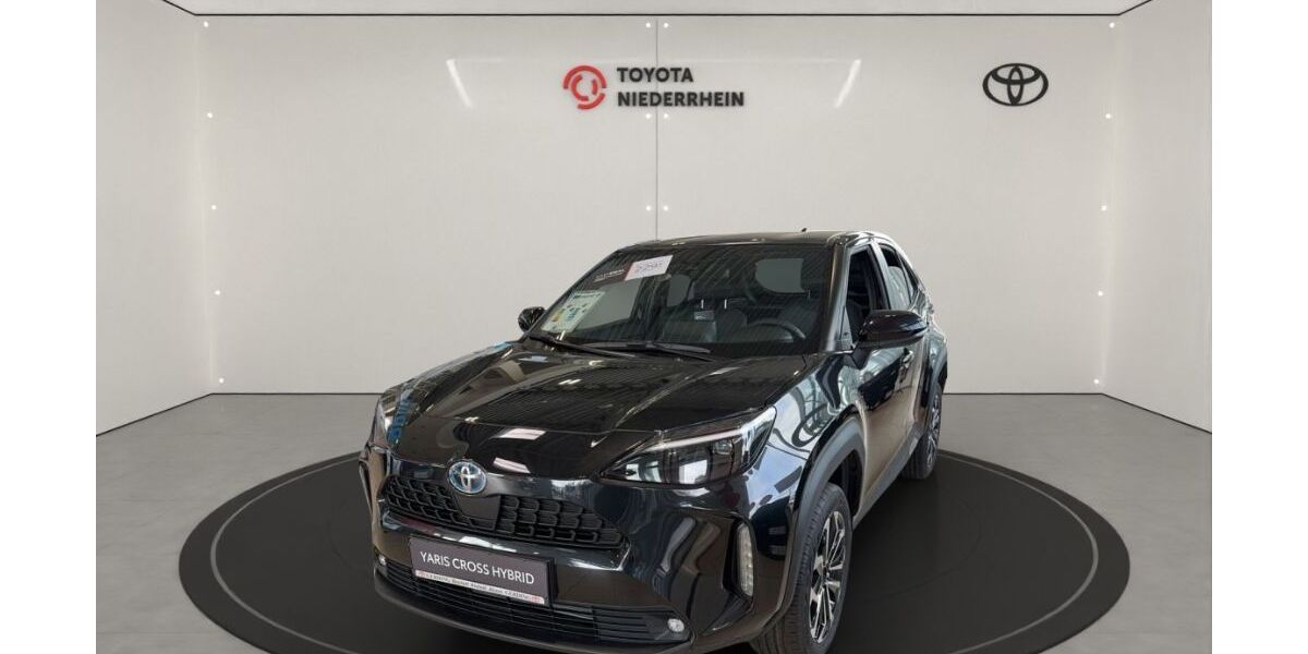 Toyota Yaris Cross 8.509 km 25.485 &euro; Krefeld 47809