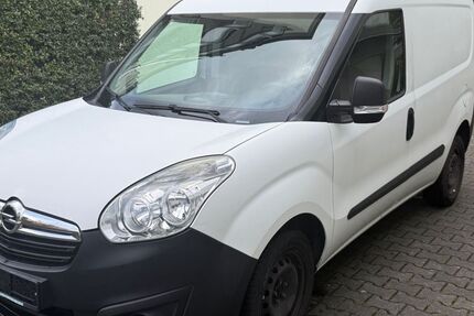 Opel Combo 101.607 km 7.898 € Velbert 42551