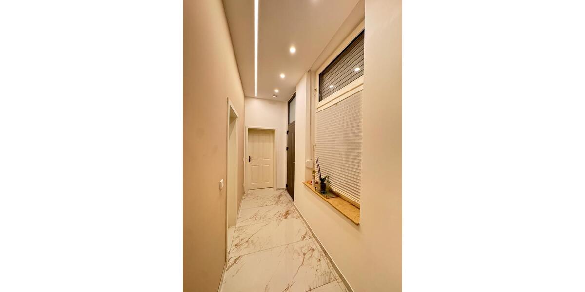 Luxus 2 Zimmer Wohnung m. Einbauküche u. 2 Bädern! 2.5 zimmer