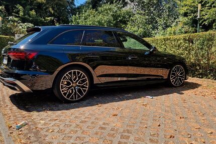 Audi A4 28.350 km 29.900 &euro; Moers 47447