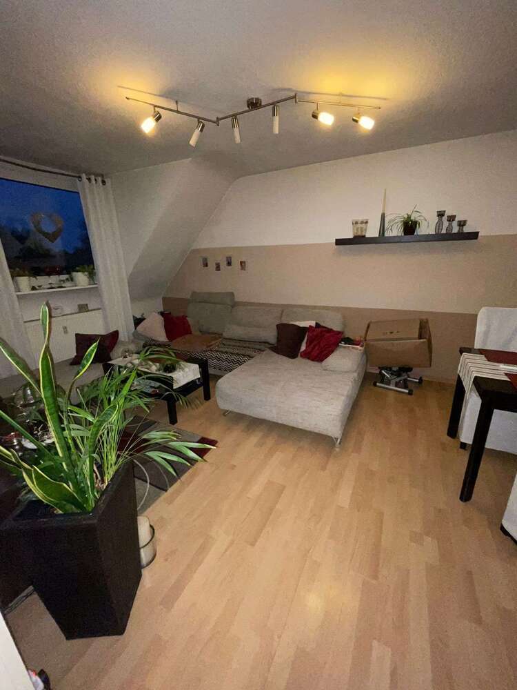Wohnung zum Mieten in Oberhausen 345 € 53 m²